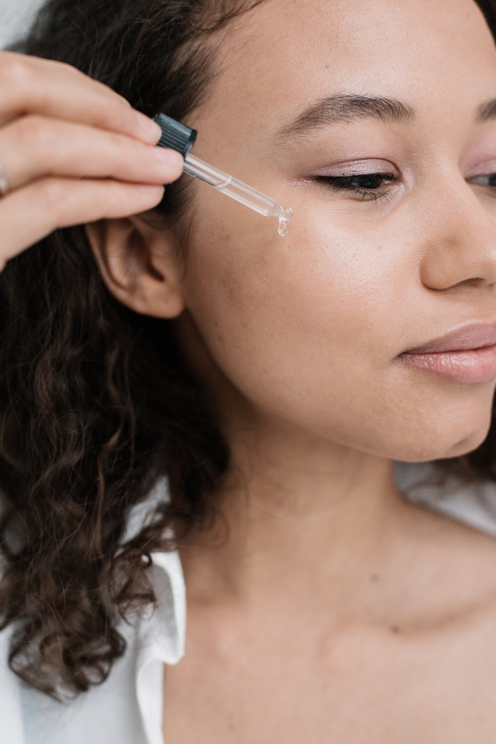 Winter Skincare Essentials: Guide To Winter Skin Hydration